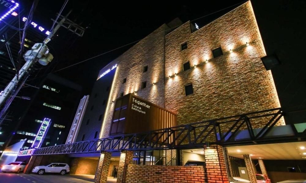 Jamsil 2.4 Hotel 서울특별시 외부 사진